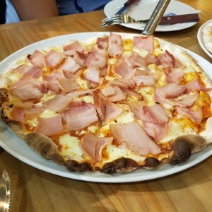 pizza jamon y queso