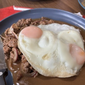 Bistec a Caballo Con Tortillas Or Hojaldras