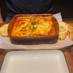 Lasagna gratinada