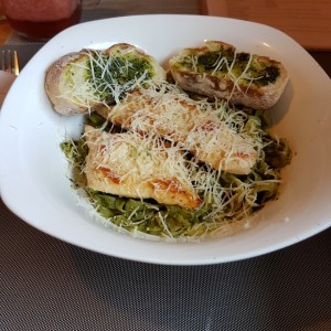 Pasta Al Pesto Con Pollo