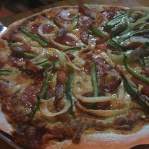 Pizza de Vegetales con Peperroni