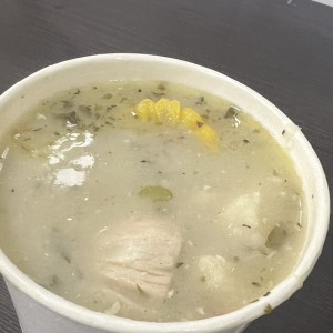 Sopa de pollo 