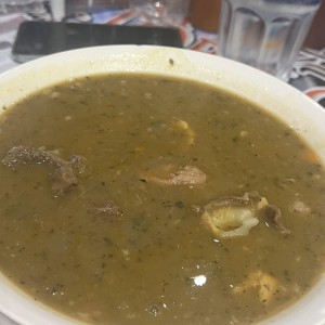 Sopa de carne con rabito de puerco 