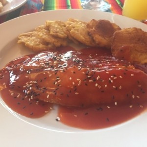 Corvina en salsa de Tamarindo