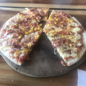 Pizza Bacon Lovers + Maiz