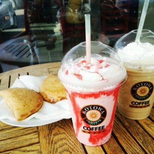 Frappés y empanadas 