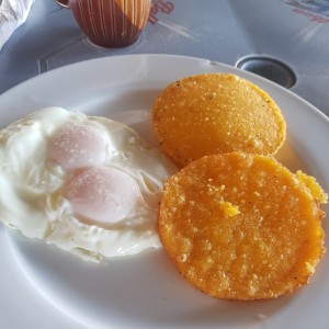 huevos al gusto con tortillas chiricanas