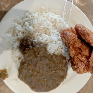 arroz lentejas pollo frito