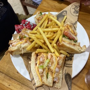 Club Sandwich con Camarones