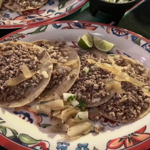 Tacos del Azteca con queso