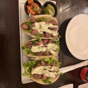 Trío de tacos Rib Eye