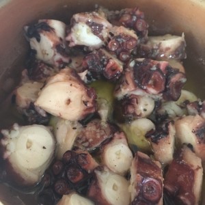 pulpo al ajilllo