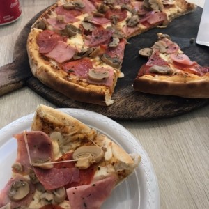 Pizza pinocchios