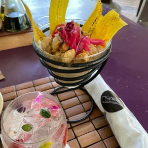 Ceviche Frito & Boquete Garden Cocktail