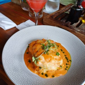 Canelones de Langosta Gratinados