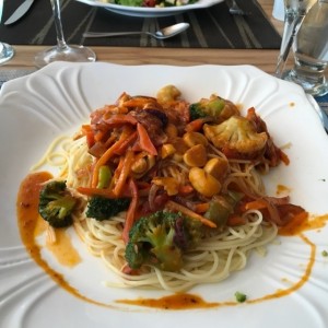Spaghetti con vegetales