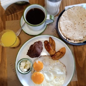 Desayunos - Desayuno Chapin