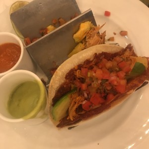 tacos cochinita pibil