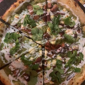 pizza verde :p salsa de miltomate