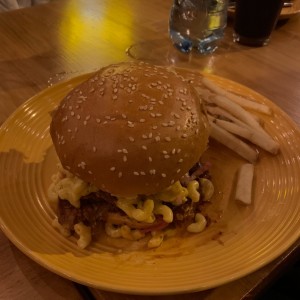 Burger Mac & Rib