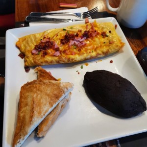 Breakfast & Brunch - Ham & Bacon Omelette