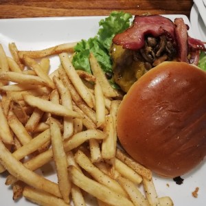 Mushroom Bacon & Colby Burger (Boston)