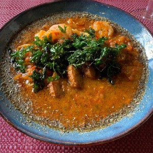 Mofongo de camarones / Shrimps and mofongo
