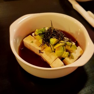 Entradas - Avocado Tofu