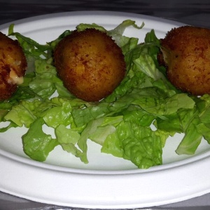 Croquetas de platano y queso