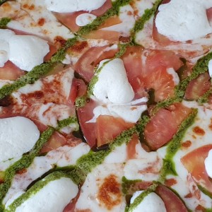 Pizza Caprese