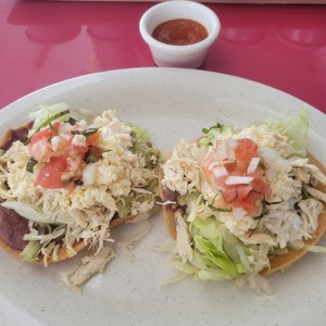 tostaditas de pollo