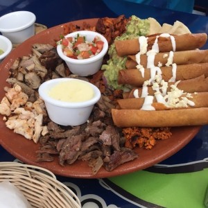 bandeja nixta de tacos 