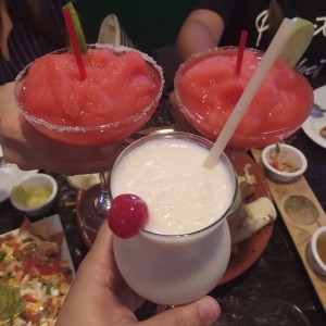 Margaritas de Fresa y Limonada de Coco 