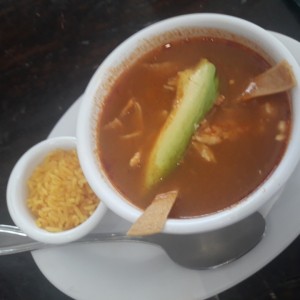 sopa de tortilla