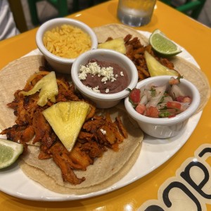 Tacos de 4 de Res, Pollo, Al Pastor; Chorizo ó Carnitas