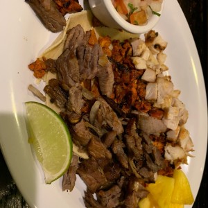 tacos de carne, pollo y al pastor (mix) 