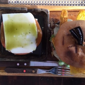 Mar y tierra burger