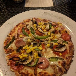 pizza meat and veggies