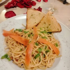 Spaguetti en Salsa de Salmon Ahumado