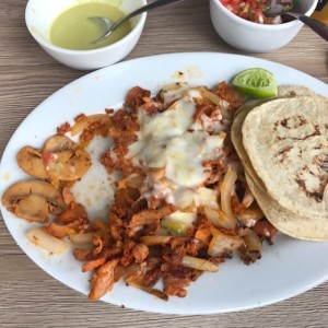 Pastor con queso y champinones de LATA