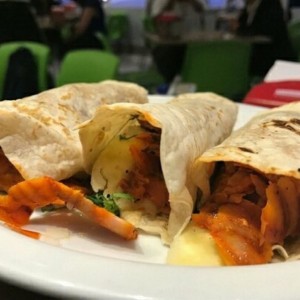 Tacos al Pastor en Tortilla de Harina