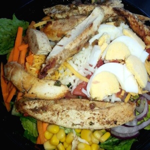 Ensalada con Pollo Caribbean Hot