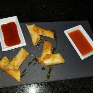 Entradas/ Appetizers - Spring roll
