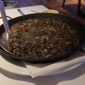 Paella Negra