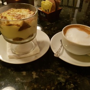 Tiramisu y Capuccino