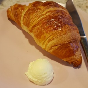 croissant plain