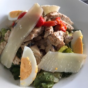 Ensalada de Pollo al Grill