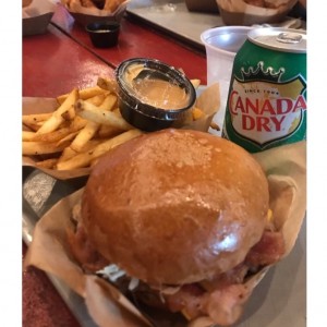 Hamburguesa piggie pig - Bacon con salsa bbq texan