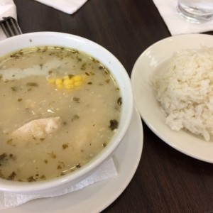 Sancocho con arroz blanco