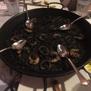 Paella negra